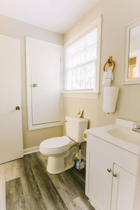 Holiday home Cozy Downtown Gem Fully Equipped Free Parking Mobile